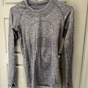 Lulu lemon swiftly tech long sleeve